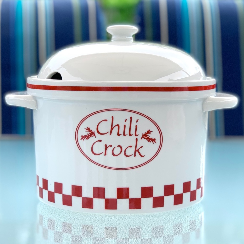 White and Red Check Border Ceramic Chili Crock or Soup Pot with Lid